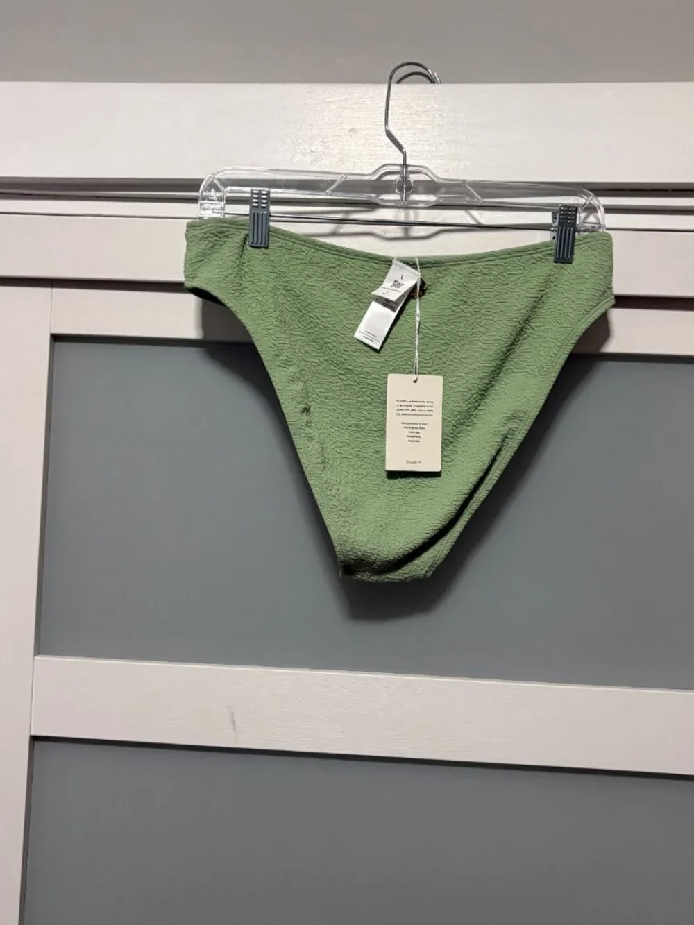 Cupshe Light Green Textured Bikini Swimsuit Bottom sz L NEW NWT Bathing suit